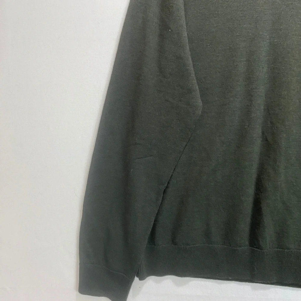 Banana Republic Mens Extra Fine Italian Merino Wool V-Neck Sweater Olive Green L